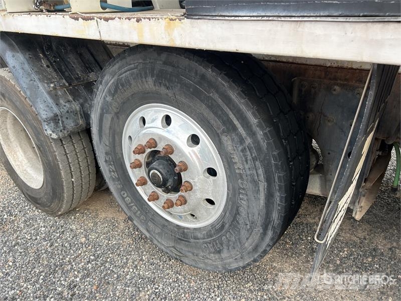 Western Star 4700 8x4 Volumetric Mixer Truck Concrete trucks