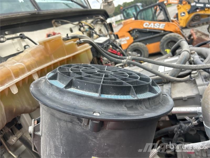 Western Star 4700 8x4 Volumetric Mixer Truck Concrete trucks