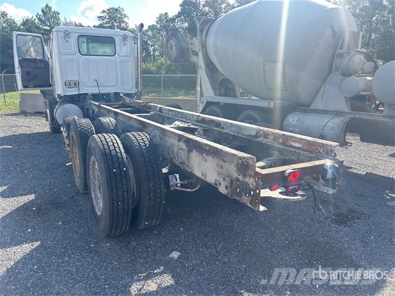 Western Star 4700 8x4 Cab and Chassis (Inoperable) Kabīnes un interjers