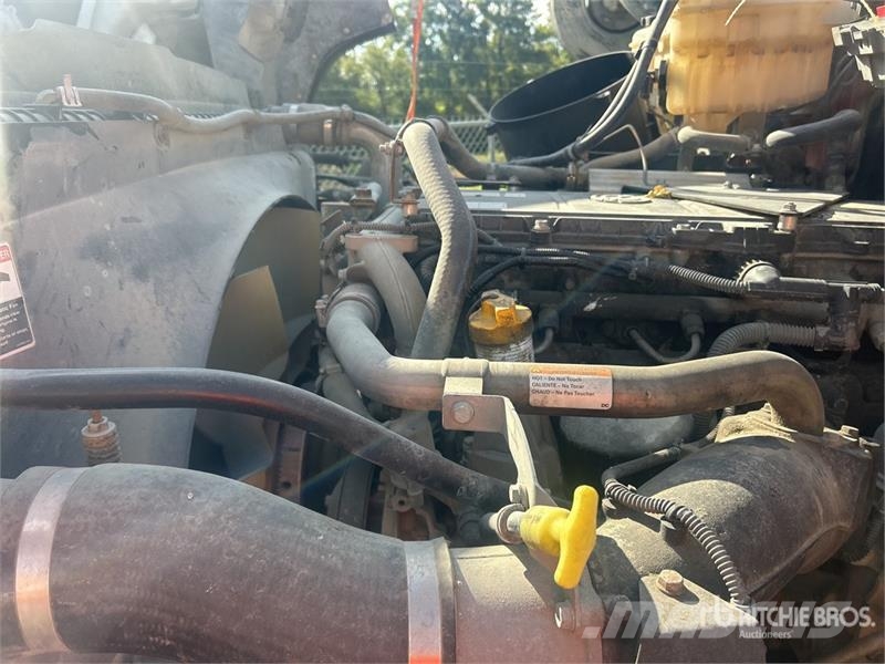Western Star 4700 8x4 Cab and Chassis (Inoperable) Kabīnes un interjers
