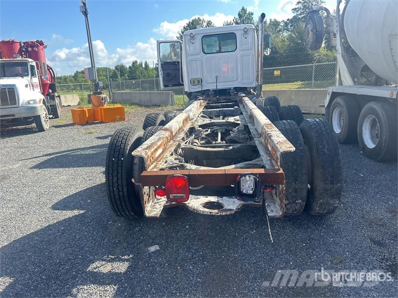 Western Star 4700 8x4 Cab and Chassis (Inoperable) Kabīnes un interjers
