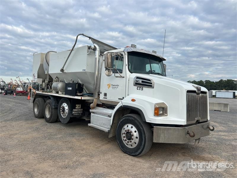 Western Star 4700 8x4 Volumetric Mixer Truck Concrete trucks