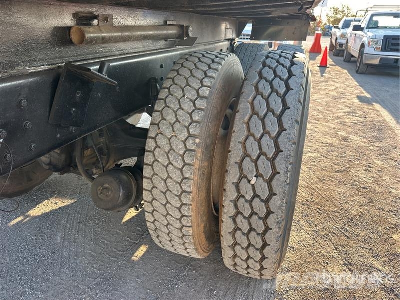Western Star 4864F 6x4 T/A Dump Truck Wywrotki