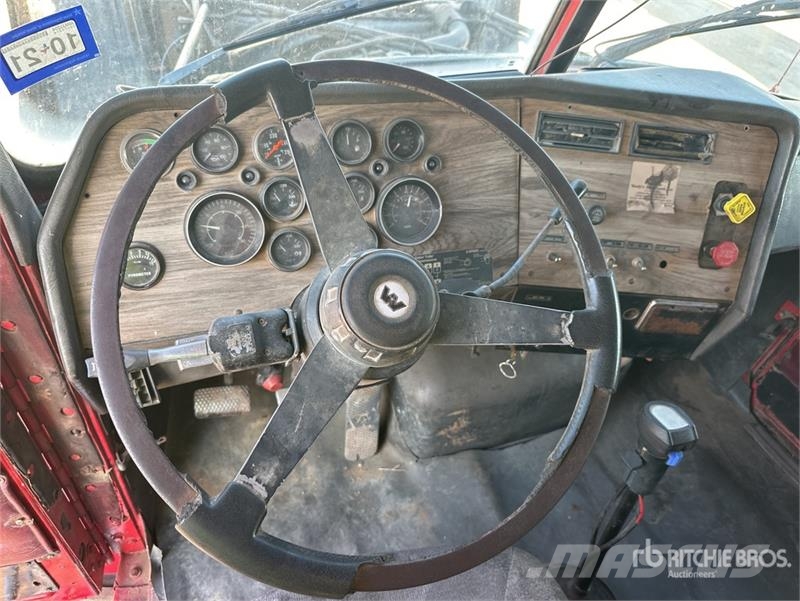 Western Star 4864F 6x4 T/A Dump Truck Wywrotki