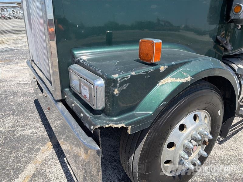 Western Star 4900 6x4 T/A Day Cab Truck Tractor وحدات الجر