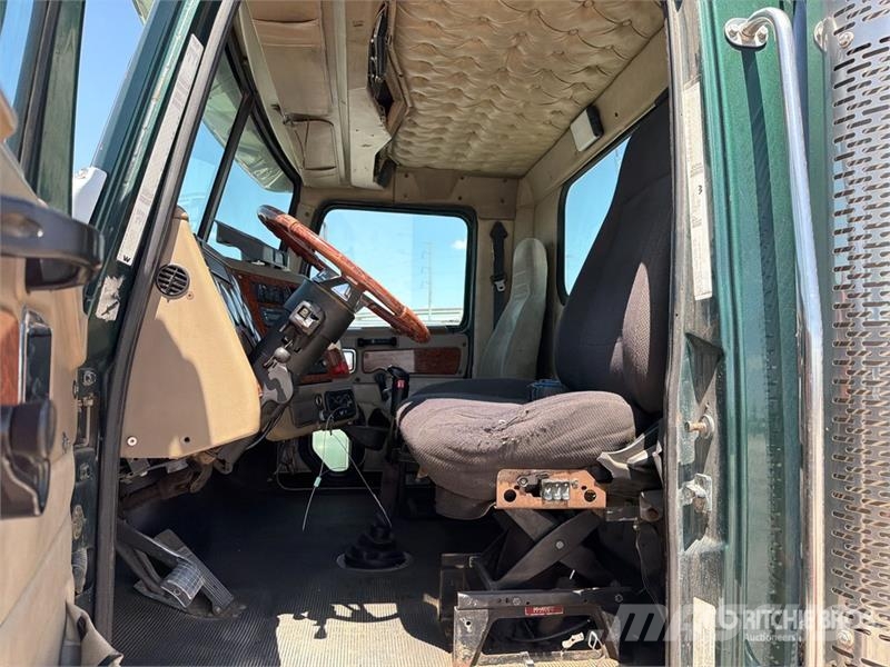 Western Star 4900 6x4 T/A Day Cab Truck Tractor وحدات الجر