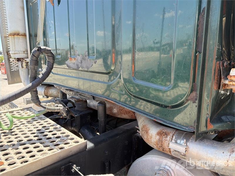 Western Star 4900 6x4 T/A Day Cab Truck Tractor وحدات الجر