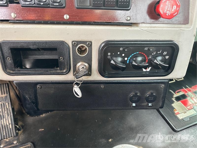 Western Star 4900 6x4 T/A Day Cab Truck Tractor Traktorske jedinice