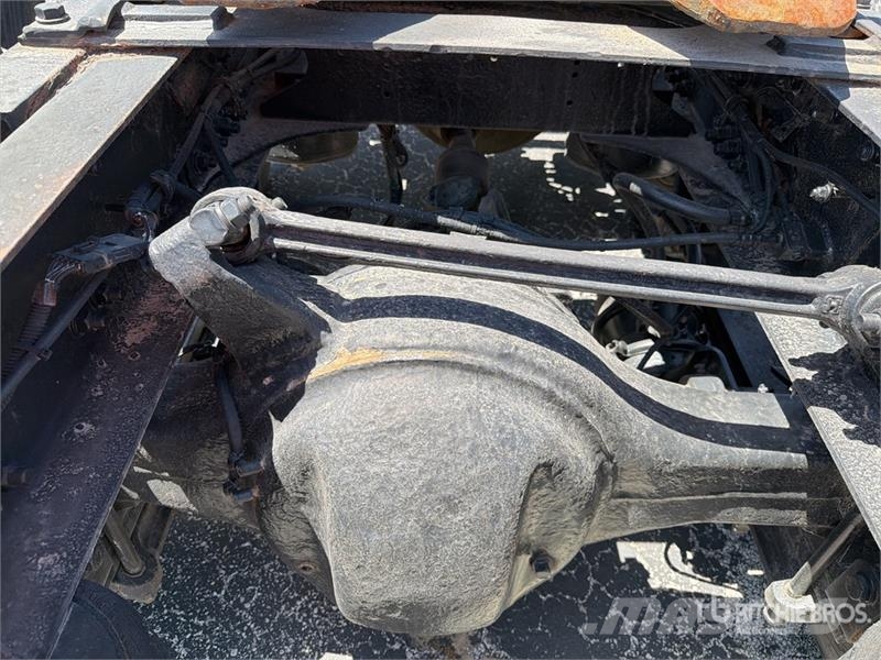 Western Star 4900 6x4 T/A Day Cab Truck Tractor وحدات الجر