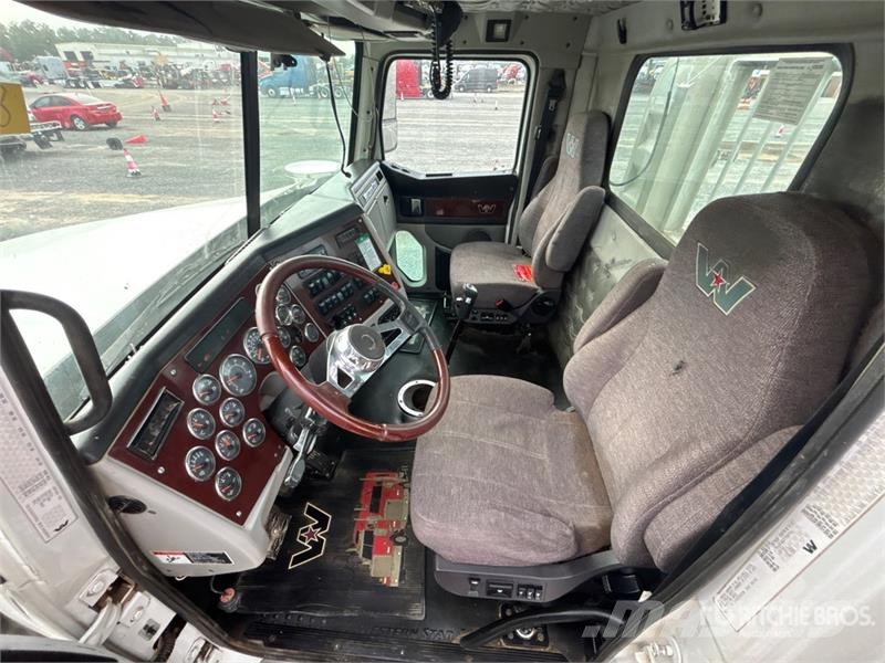 Western Star 4900 6x4 T/A Day Cab Truck Tractor Traktorske jedinice