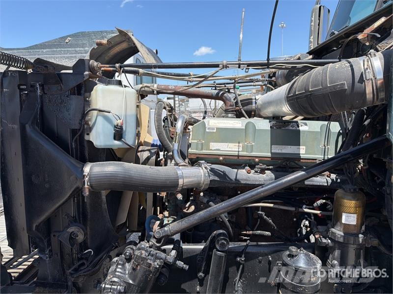 Western Star 4900 6x4 T/A Day Cab Truck Tractor وحدات الجر
