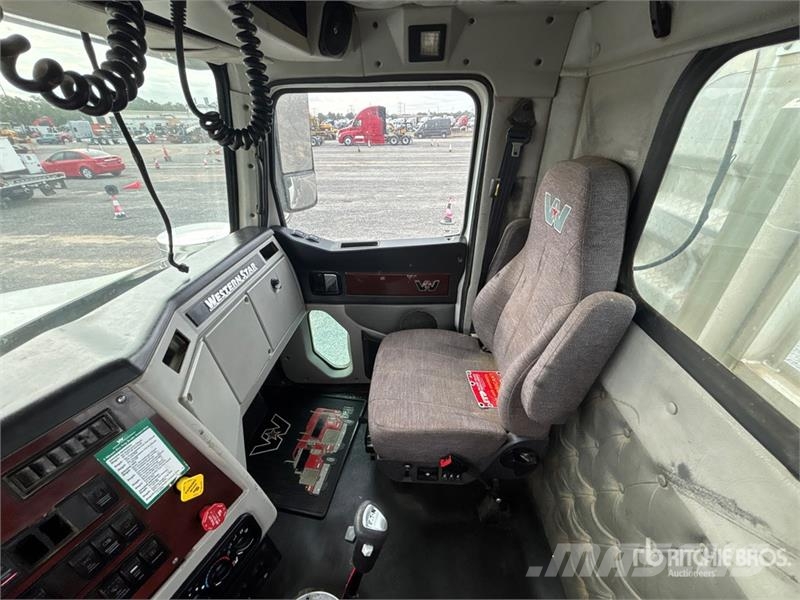 Western Star 4900 6x4 T/A Day Cab Truck Tractor Traktorske jedinice