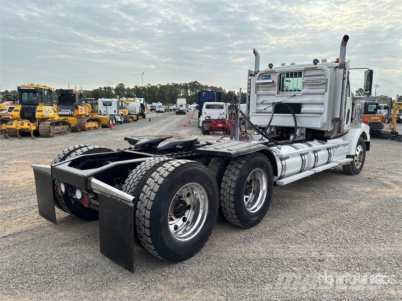 Western Star 4900 6x4 T/A Day Cab Truck Tractor Traktorske jedinice