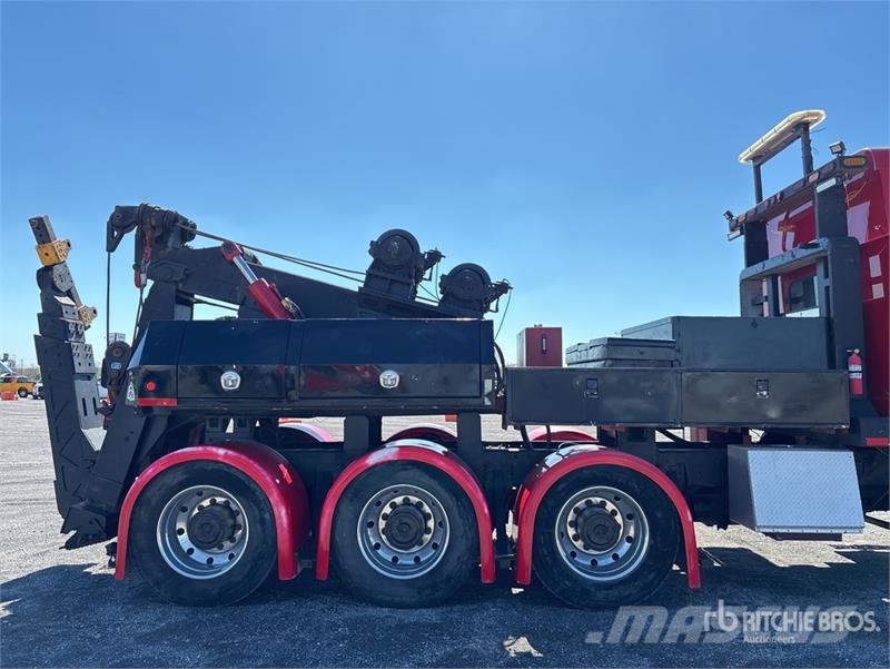 Western Star 4900 8x6 Sleeper Tow Truck レッカー車