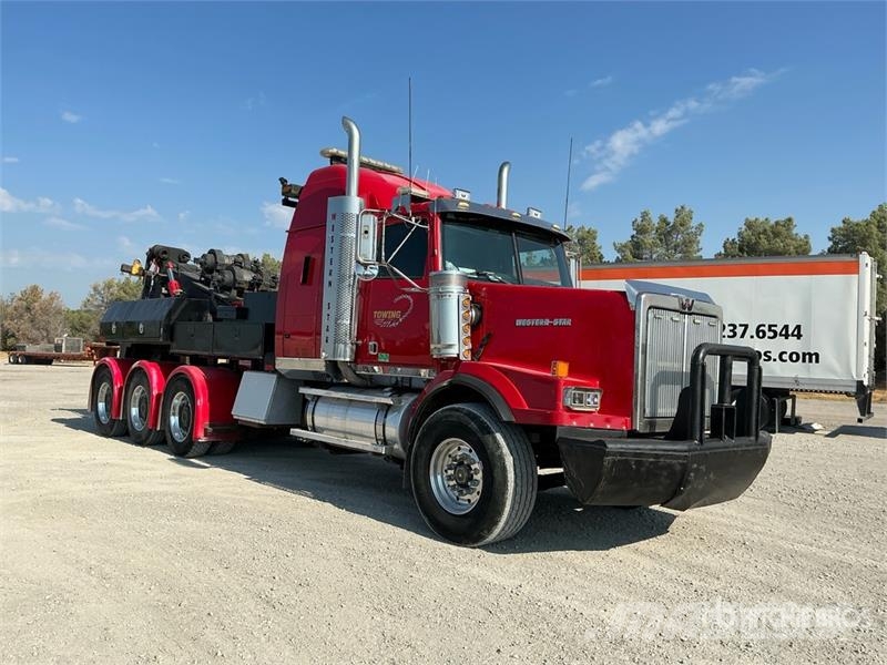 Western Star 4900 8x6 Sleeper Tow Truck Hinausautot