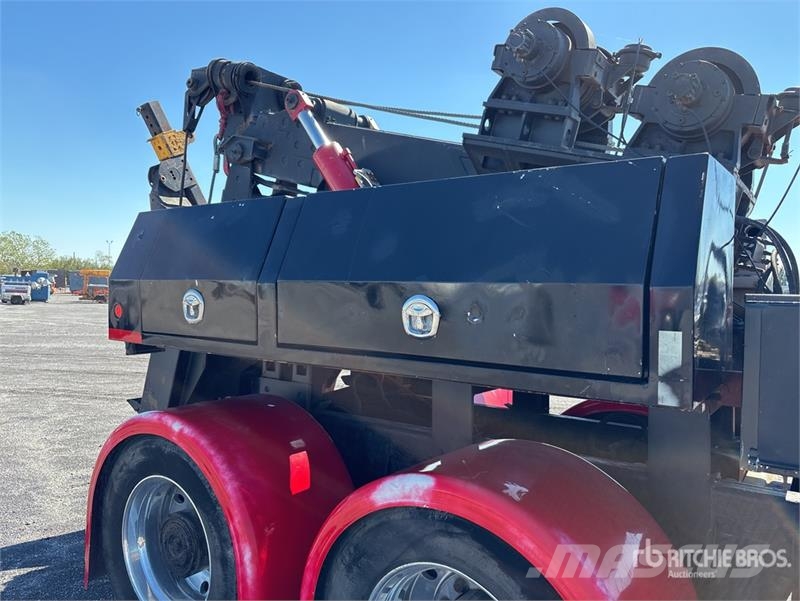 Western Star 4900 8x6 Sleeper Tow Truck レッカー車
