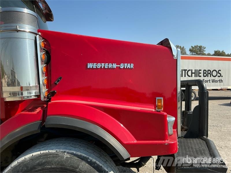 Western Star 4900 8x6 Sleeper Tow Truck Hinausautot