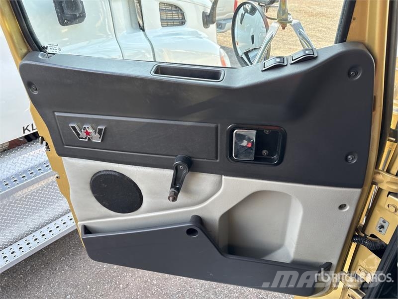 Western Star 4900FA Camiones portacoches
