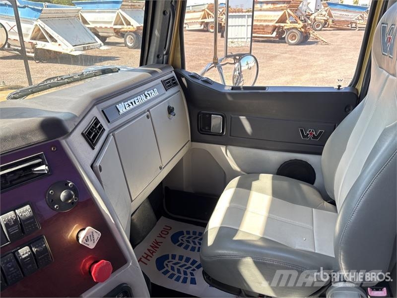 Western Star 4900FA Nákladní vozidlá na prepravu automobilov