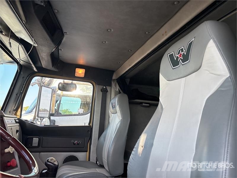 Western Star 4900FA Camiones portacoches