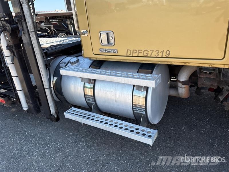 Western Star 4900FA Nákladní vozidlá na prepravu automobilov