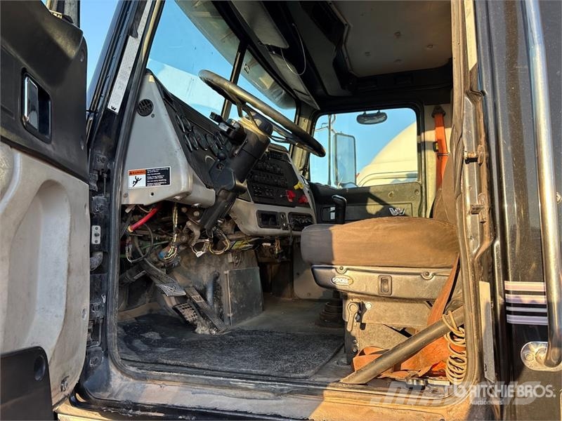 Western Star 4900SA 6x4 T/A Sleeper Truck Tractor Prime Movers