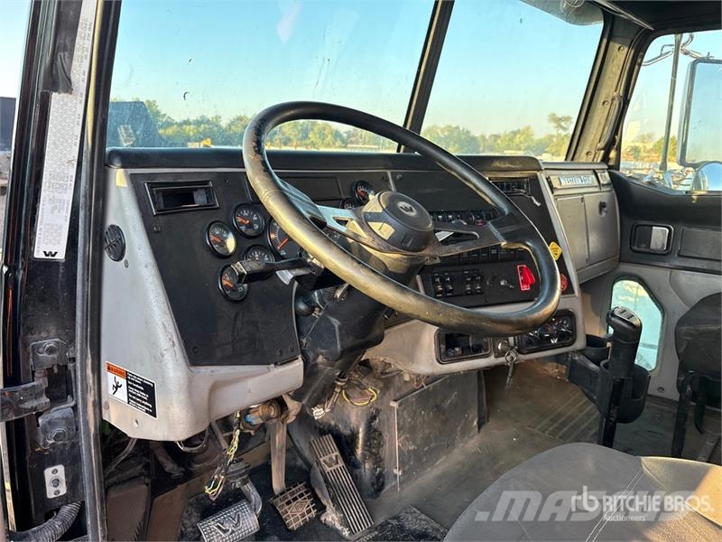 Western Star 4900SA 6x4 T/A Sleeper Truck Tractor Prime Movers
