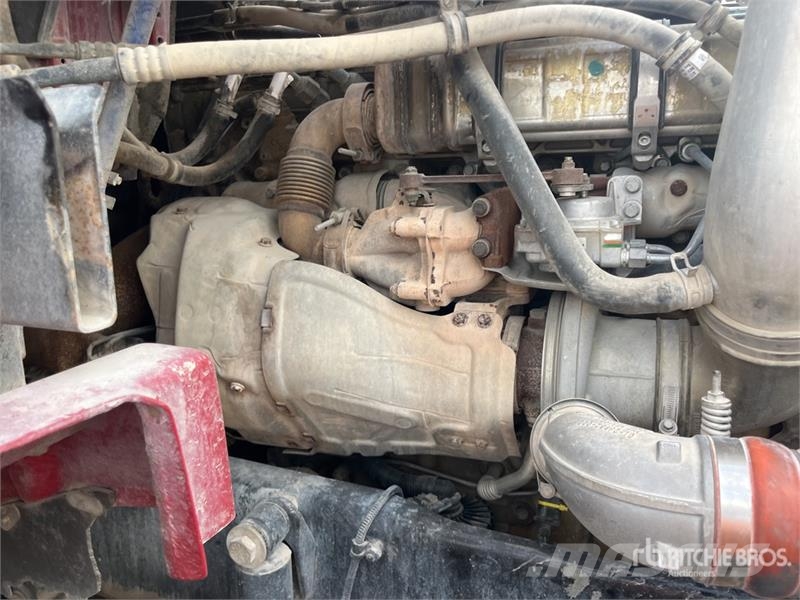 Western Star 4900SA 6x4 T/A Sleeper Truck Tractor (Inoperable) Влекачи