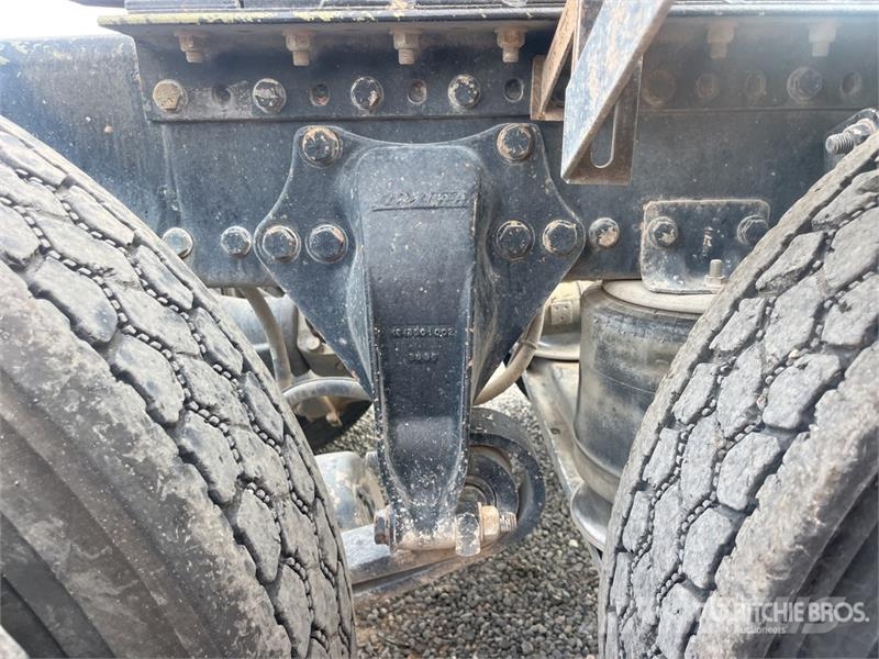 Western Star 4900SA 6x4 T/A Sleeper Truck Tractor (Inoperable) Влекачи