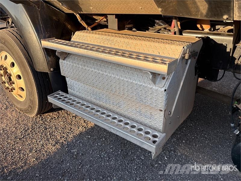 Western Star 4900SA 6x4 T/A Sleeper Truck Tractor Prime Movers