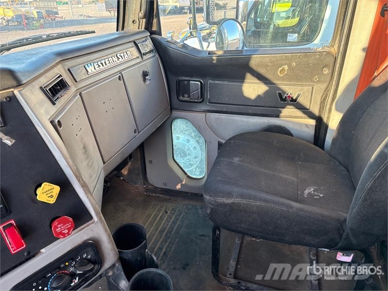 Western Star 4900SA 6x4 T/A Sleeper Truck Tractor Prime Movers