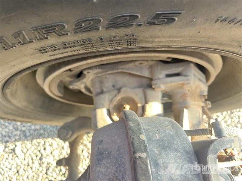 Western Star 4900SA 6x4 T/A Sleeper Truck Tractor (Inoperable) Влекачи