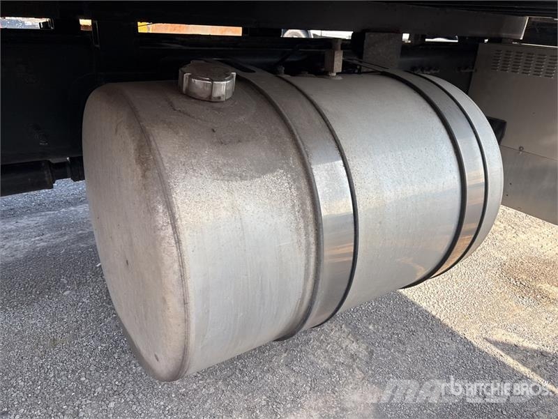 Western Star 5700XE 4x2 Van Truck Camiones con caja de remolque