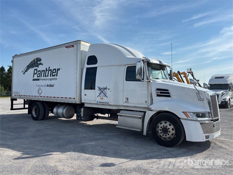 Western Star 5700XE 4x2 Van Truck Camiones con caja de remolque