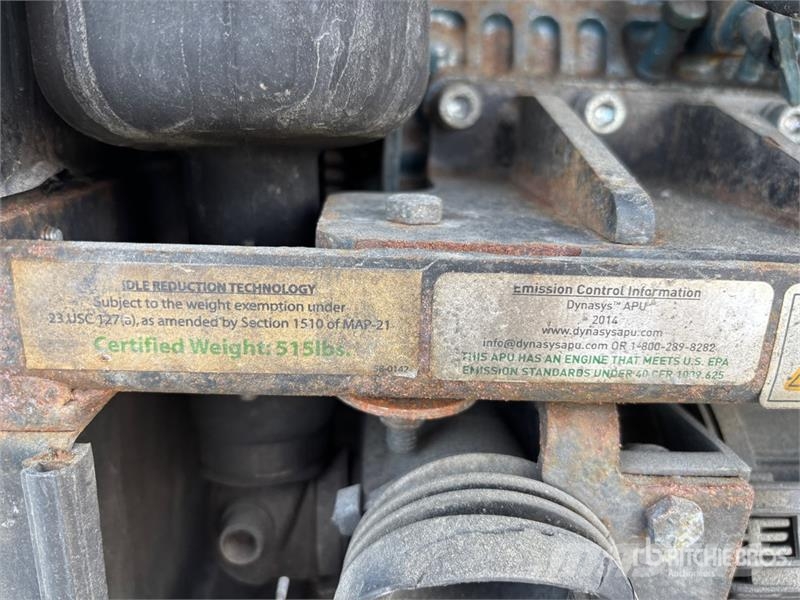 Western Star 5700XE 4x2 Van Truck Camiones con caja de remolque