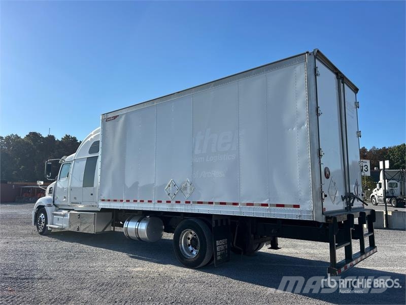 Western Star 5700XE 4x2 Van Truck Каросерии