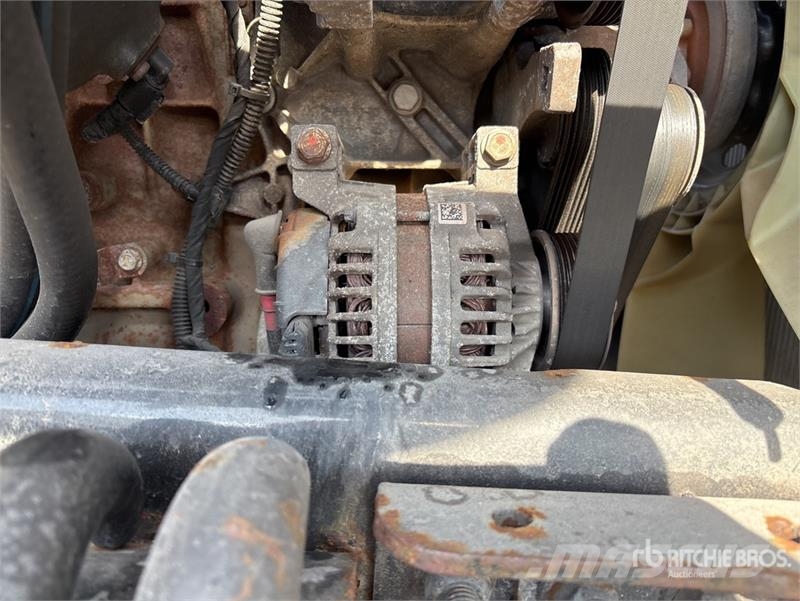 Western Star 5700XE 4x2 Van Truck Camiones con caja de remolque