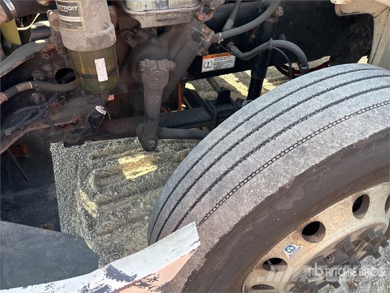 Western Star 5700XE 4x2 Van Truck Camiones con caja de remolque