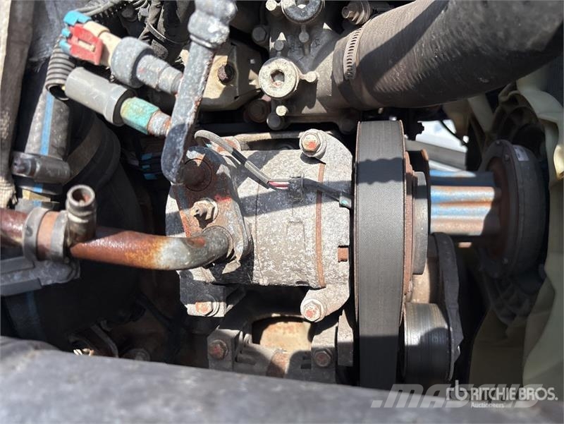 Western Star 5700XE 4x2 Van Truck Camiones con caja de remolque