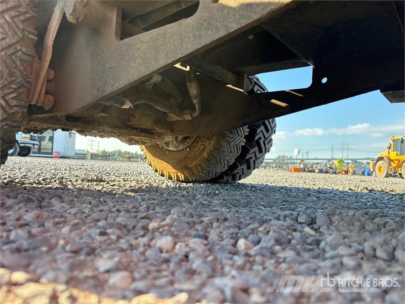 Whiteman WBN-21EF Stand-On Concrete Buggy Beton tartozékok