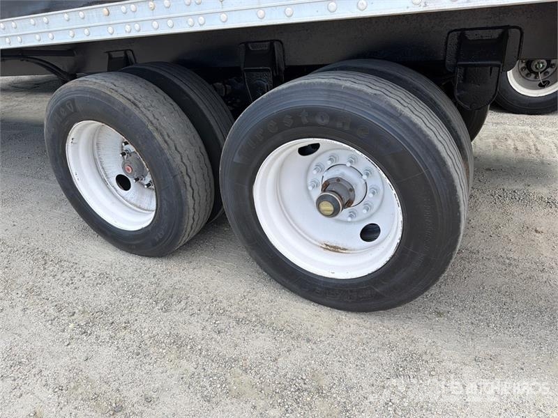 Wilkens 44 ft T/A Moving Floor Trailer Kustīgo grīdu puspiekabes