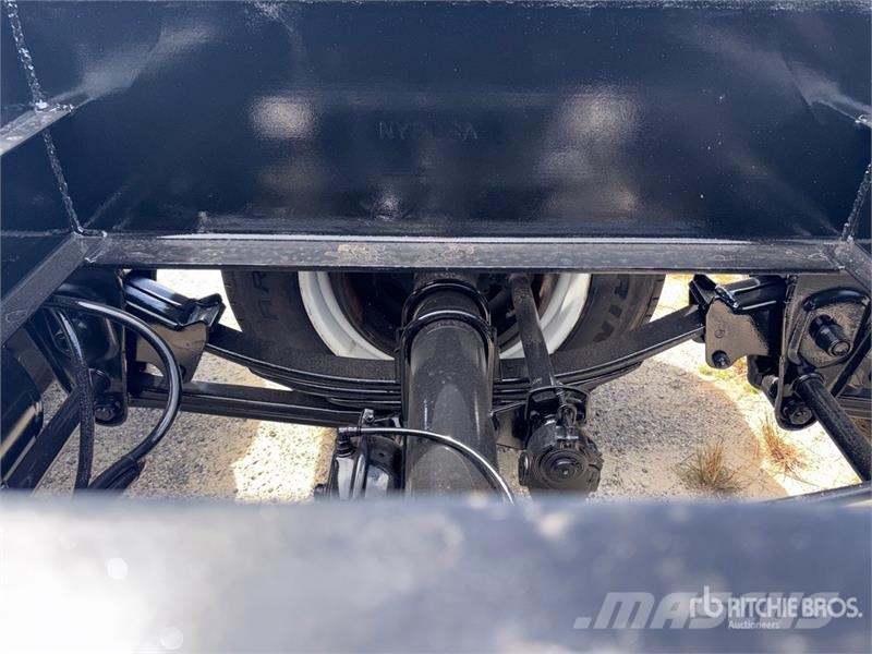 Witzco Challenger Challenger Tri/A Removable Gooseneck Lo Низкорамные прицепы