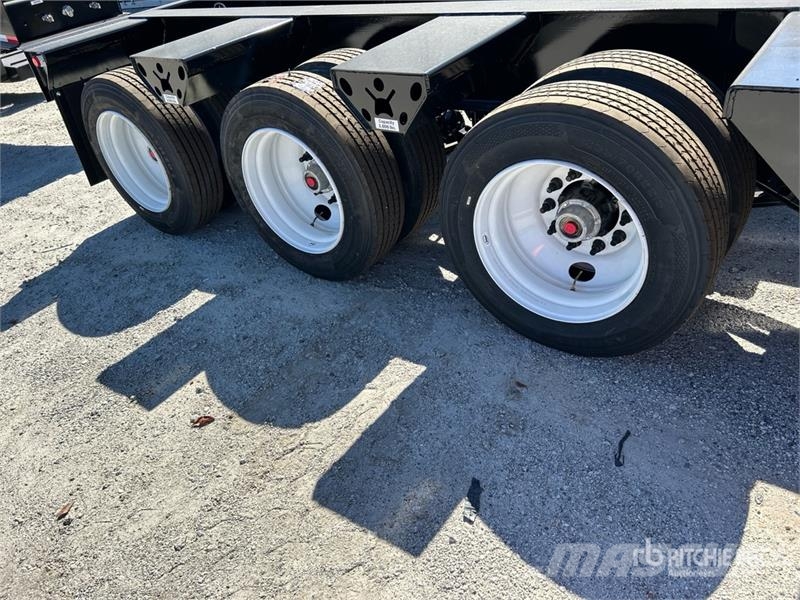Witzco Challenger Challenger RG52 Tri/A Removable Goosene 低架裝載車