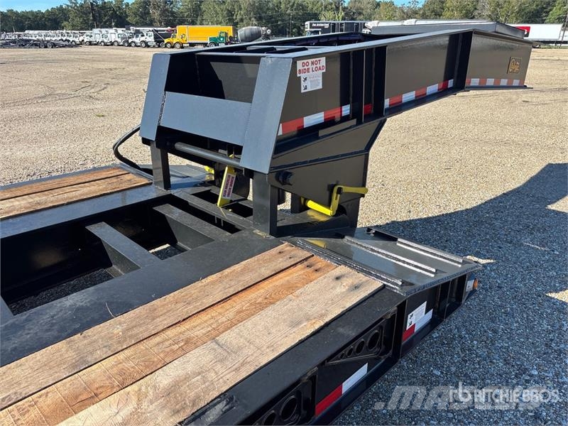 Witzco Challenger Challenger RG-52 Tri/A Removable Goosen 低架裝載車