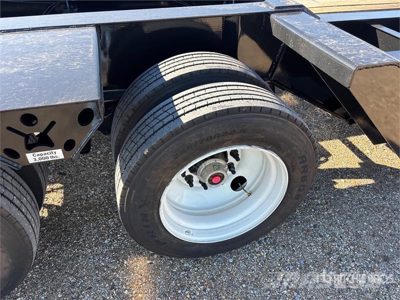 Witzco Challenger Challenger RG-52 Tri/A Removable Goosen 低架裝載車