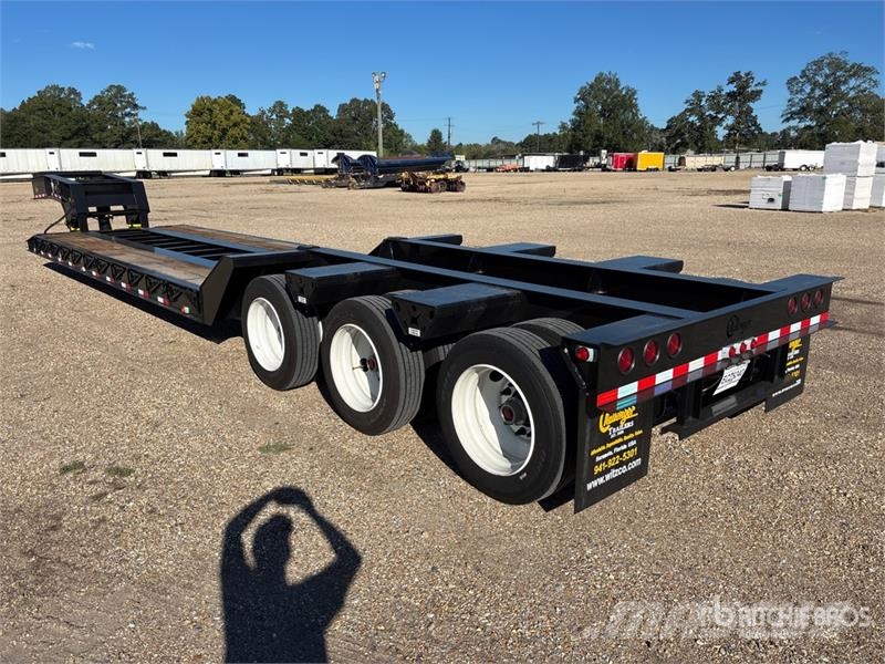 Witzco Challenger Challenger RG-52 Tri/A Removable Goosen 低架裝載車