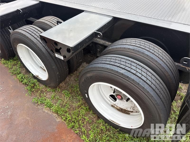 Witzco RG-52 104000 lb Tri/A Removable Gooseneck Lowboy T Nizki nakladalci