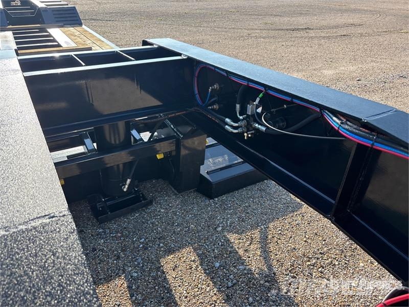 Witzco Tri/A RG52 Lowboy Trailer (Unused) 低架裝載車