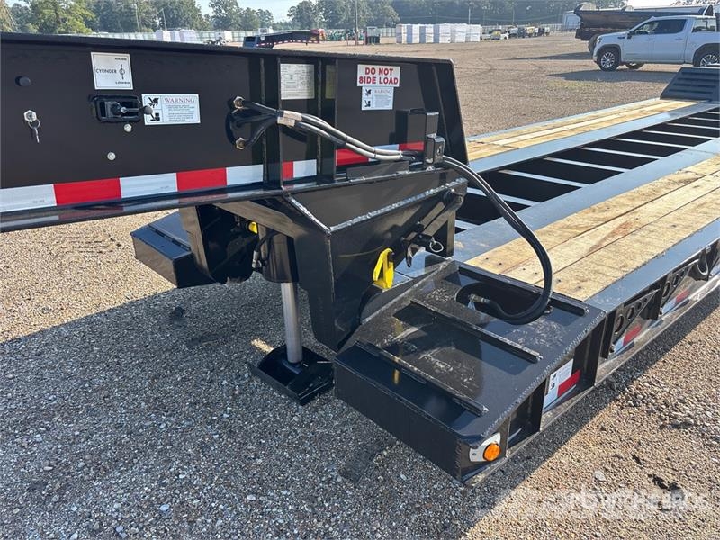 Witzco Tri/A RG52 Lowboy Trailer (Unused) 低架裝載車