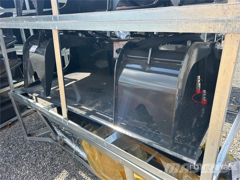  Wolverine GB-11-72W 72 in Skid Steer Grapple Bucke Grijpers
